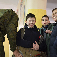 Плановые занятия по воздушно-десантной и огневой подготовке с воспитанниками военно-патриотического клуба «Зубр»