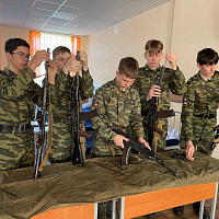 В 72 ОУЦ школьники осваивают азы начальной военной подготовки