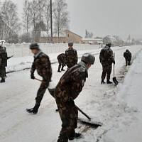 Гвардейцы пришли на помощь