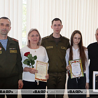 Чествование лучших военнослужащих соединений и воинских частей ЗОК, увольняемых в запас