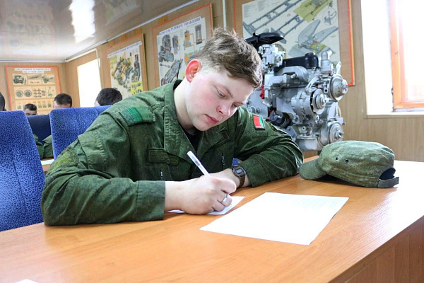 Проверка уровня профессиональных знаний и навыков военнослужащих