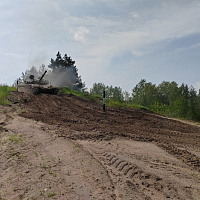 Занятие по вождению боевых машин