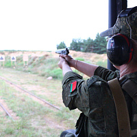 Занятия по огневой подготовке с военнослужащими 11 омбр