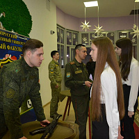  Белорусские военнослужащие активно участвуют в военно-патриотическом воспитании молодёжи