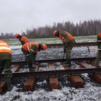 Учатся военные путейцы