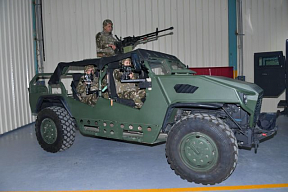 В Алжире продемонстрировали патрульный автомобиль глубинной разведки Nimr Ajban LRSOV