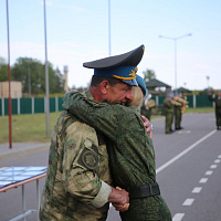 Награждение участников испытания на право ношения нагрудного знака «Доблесть и мастерство»