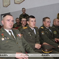 С праздником, мотострелки!