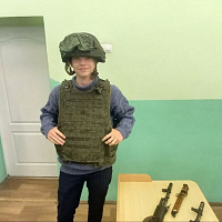 Об армии школьникам рассказали гвардейцы