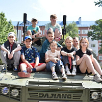 На базе 38 одшбр продолжает работу спортивно-патриотический лагерь