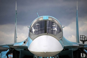 Тренажер многофункционального истребителя Су-34 впервые поступил в учебный центр ВВС в Челябинске
