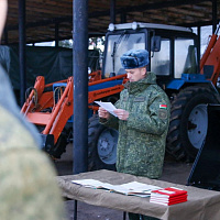 Среди врученных образцов – и новая техника!