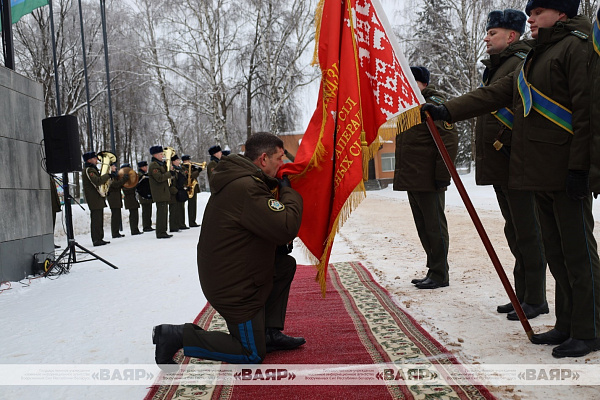 Генерал-майор Вадим Денисенко простился со Знаменем командования сил специальных операций Вооружённых Сил