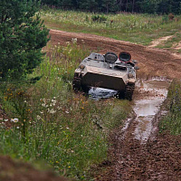 Курсантов экзаменует полигон