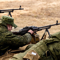 Занятия по огневой подготовке с курсантами Военной академии