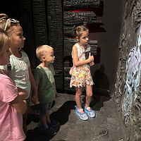 Память в сердце храним