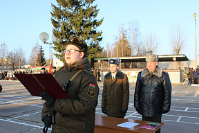 Военную присягу приняли и новобранцы войск связи