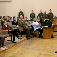 Воспитывая патриотов