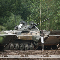  Занятие по преодолению водной преграды на боевых машинах пехоты с гвардейцами 120 омбр