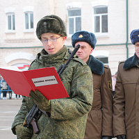 Гвардейцы произнесли слова клятвы на верность Родине