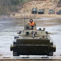 С военнослужащими 11 омбр прошло занятие по преодолению водной преграды