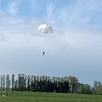 Витебские десантники совершили прыжки с парашютом