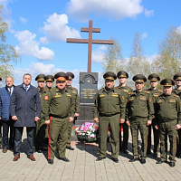 Памяти героев