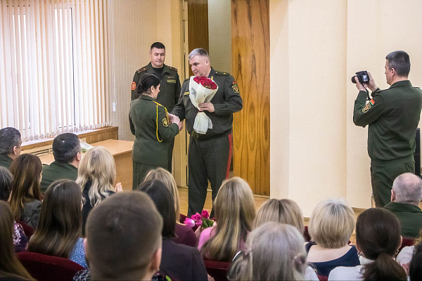 В Тыле Вооружённых Сил прошло торжественное мероприятие, посвящённое празднованию Дня женщин