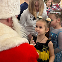 Гвардейцы подарили детям праздник