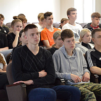 В 147 зрп продолжаются занятия с учащимися 10-х классов 