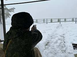 Занятие по огневой подготовке с военнослужащими Минской военной комендатуры