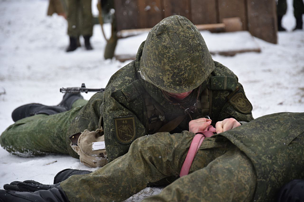 Занятия по тактической медицине прошли в 48 об РЭБ