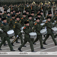 В Минской военной комендатуре начались гарнизонные тренировки пешей колонны к военному параду