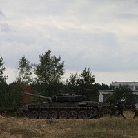 Состязаются комбаты