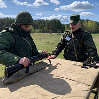 Занятия по огневой подготовке с военнослужащими нового пополнения