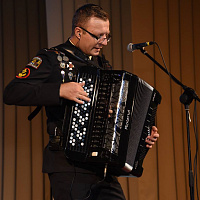 В 72 ОУЦ выступила группа «Чёрные береты»