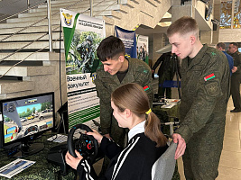 В Минске прошла военно-патриотическая акция «Готовы Родине служить»