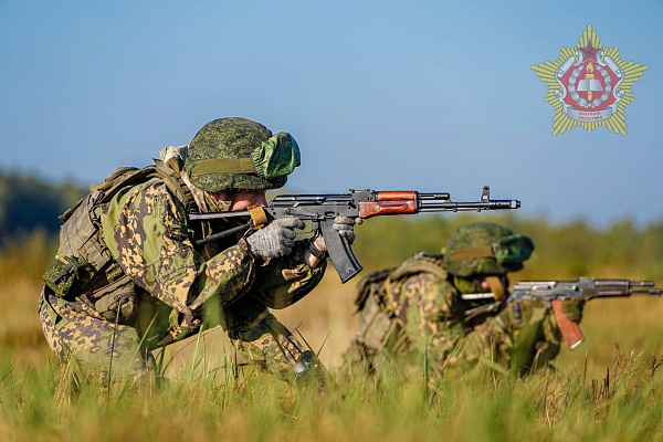 С курсантами Военной академии прошли занятия по огневой подготовке