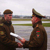Продолжаются торжественные церемонии увольнения в запас военнослужащих срочной военной службы