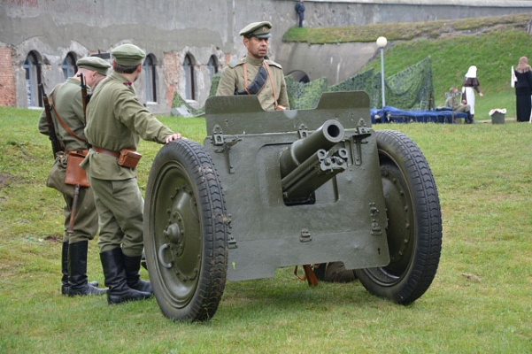 «Непокорённая твердыня»