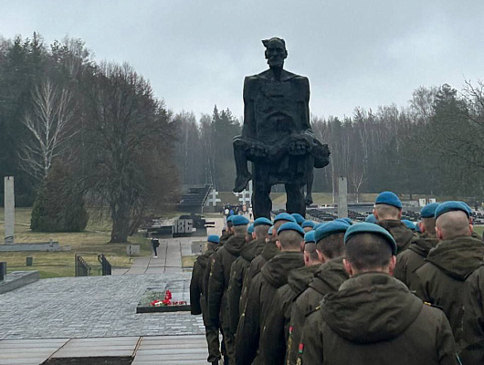 Военнослужащие 38 одшбр посетили мемориальный комплекс «Хатынь»