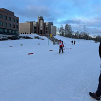 На лыжах — за победой