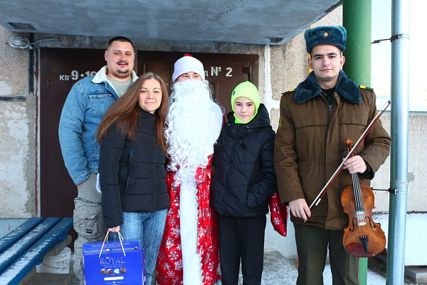 Поздравление с Новым годом от военнослужащих 11 омбр