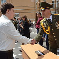 Вручили погоны