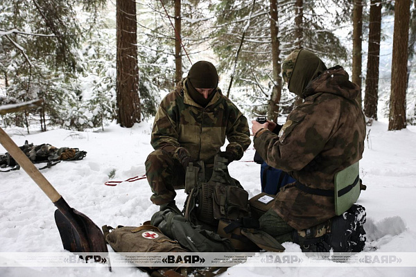 Занятия по выживанию для лётного состава Военно-воздушных сил