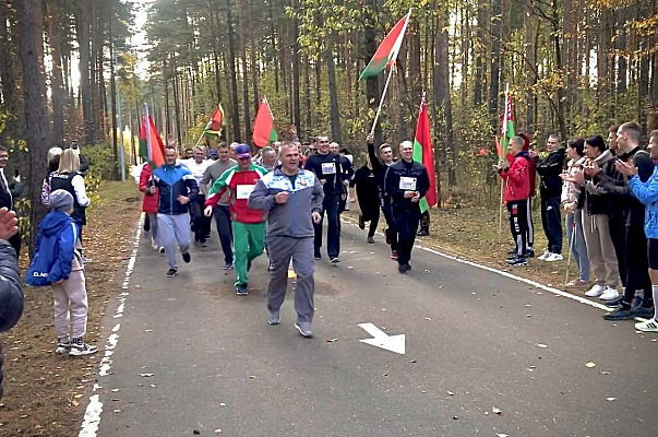 По доброй традиции - ежегодный легкоатлетический кросс! 