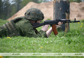 Занятия по огневой подготовке с военнослужащими нового пополнения 120 омбр