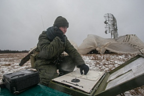 Подразделения 740-го зенитного ракетного полка продолжают нести боевое дежурство