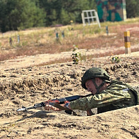 Курсанты военного факультета в ГрГУ имения Янки Купалы прошли обкатку танком