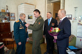 На Гродненщине началось вручение юбилейных медалей «100 год Узброеным Сілам Рэспублікі Беларусь»